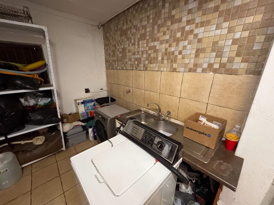 5 Bedroom Property for Sale in Albemarle Gauteng