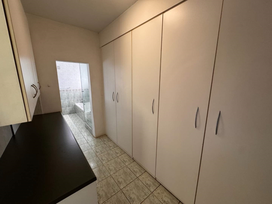 5 Bedroom Property for Sale in Albemarle Gauteng