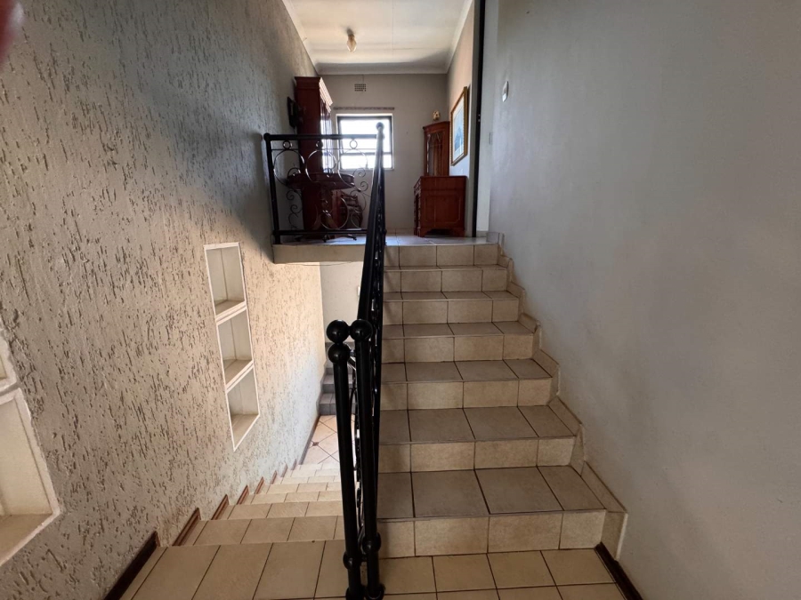 5 Bedroom Property for Sale in Albemarle Gauteng