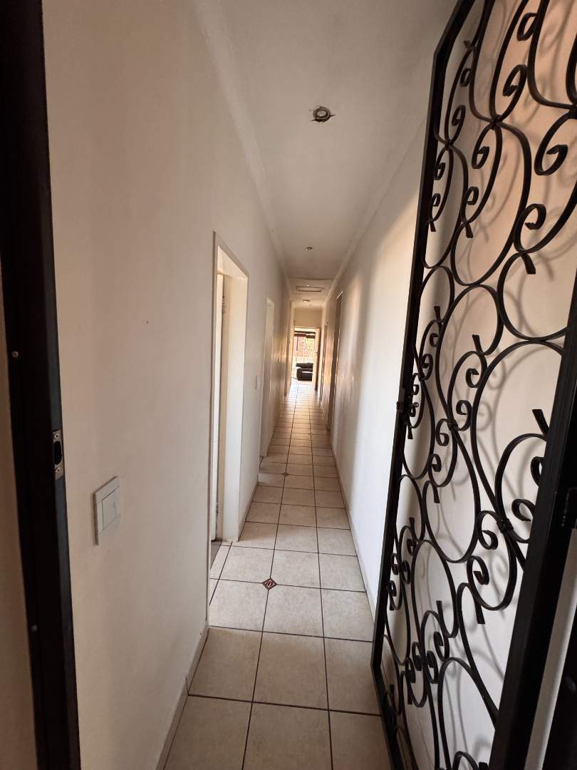 5 Bedroom Property for Sale in Albemarle Gauteng