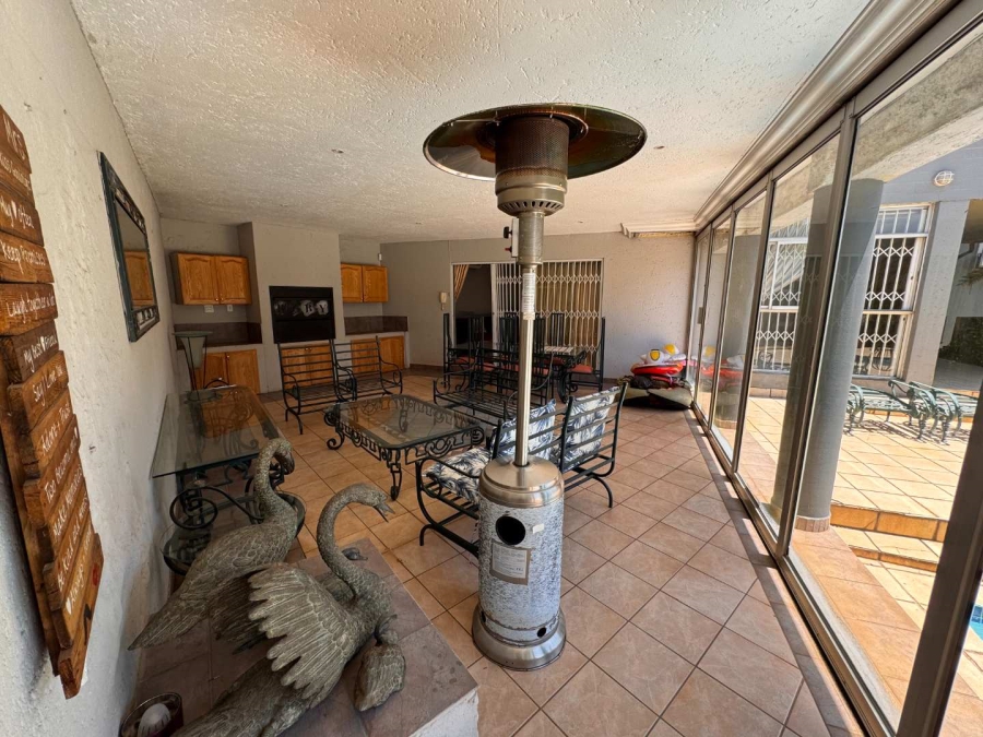 5 Bedroom Property for Sale in Albemarle Gauteng