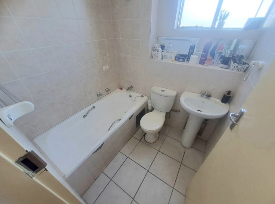 2 Bedroom Property for Sale in Silverton Gauteng