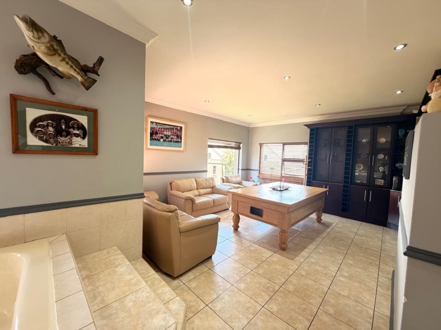 4 Bedroom Property for Sale in Meyersdal Gauteng