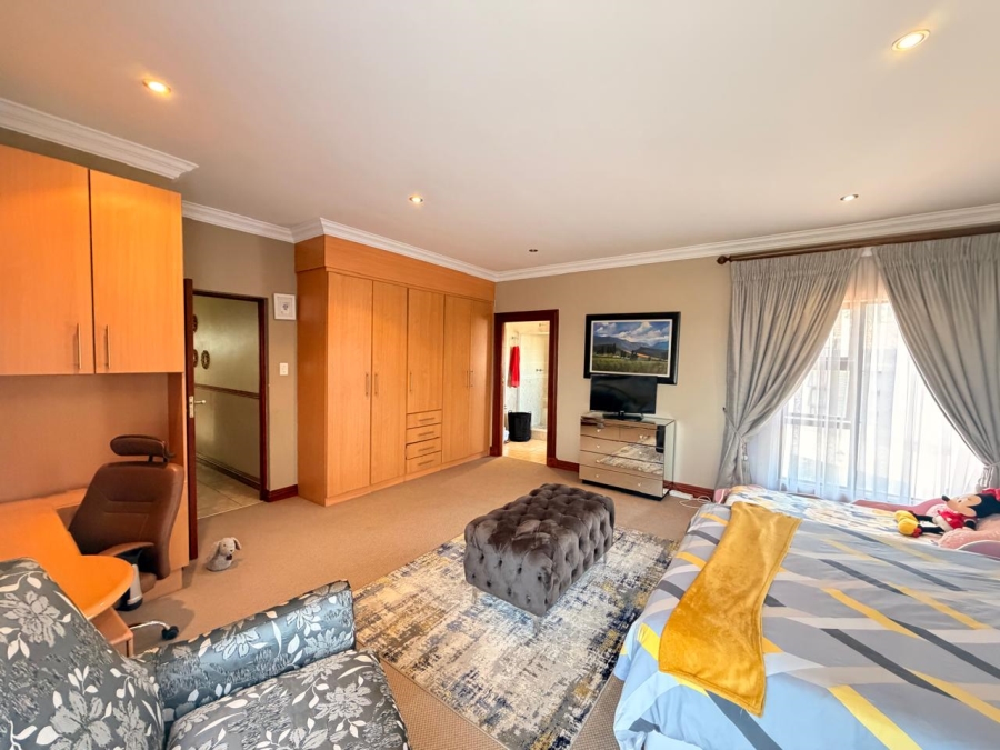 4 Bedroom Property for Sale in Meyersdal Gauteng