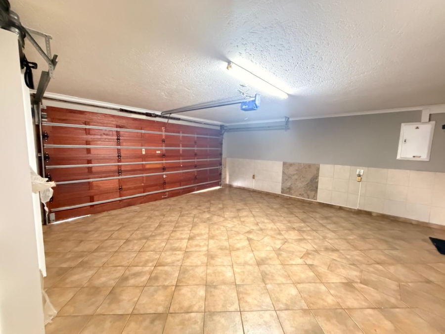 4 Bedroom Property for Sale in Meyersdal Gauteng