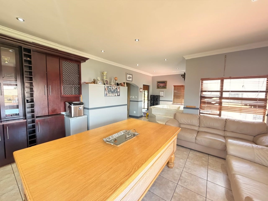 4 Bedroom Property for Sale in Meyersdal Gauteng