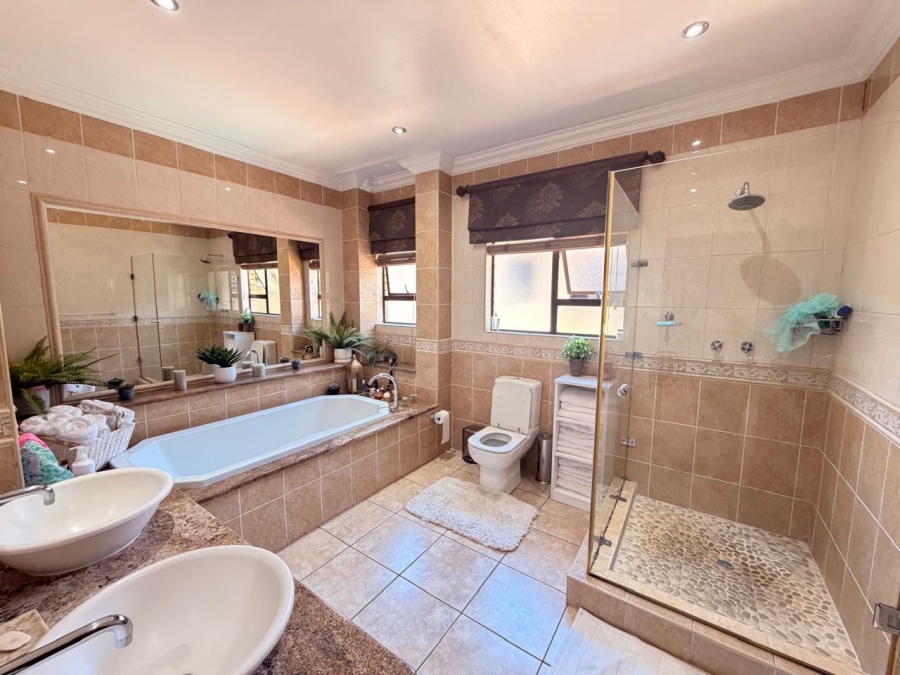 4 Bedroom Property for Sale in Meyersdal Gauteng