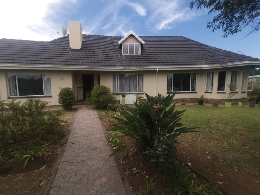 To Let 3 Bedroom Property for Rent in Brackenhurst Gauteng