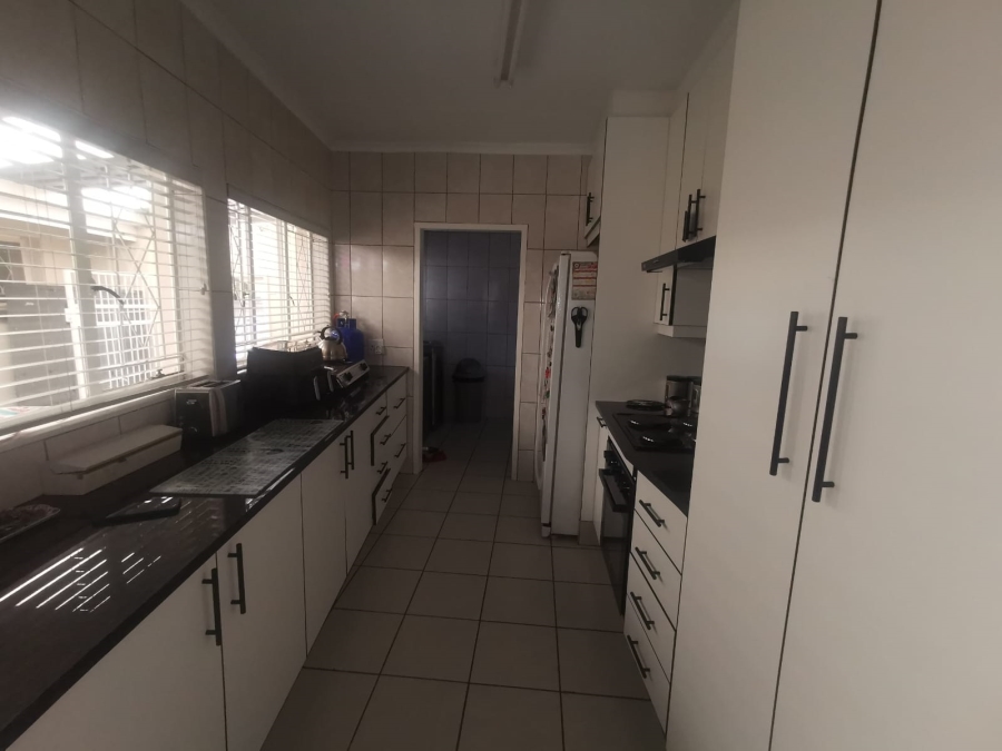 To Let 3 Bedroom Property for Rent in Brackenhurst Gauteng