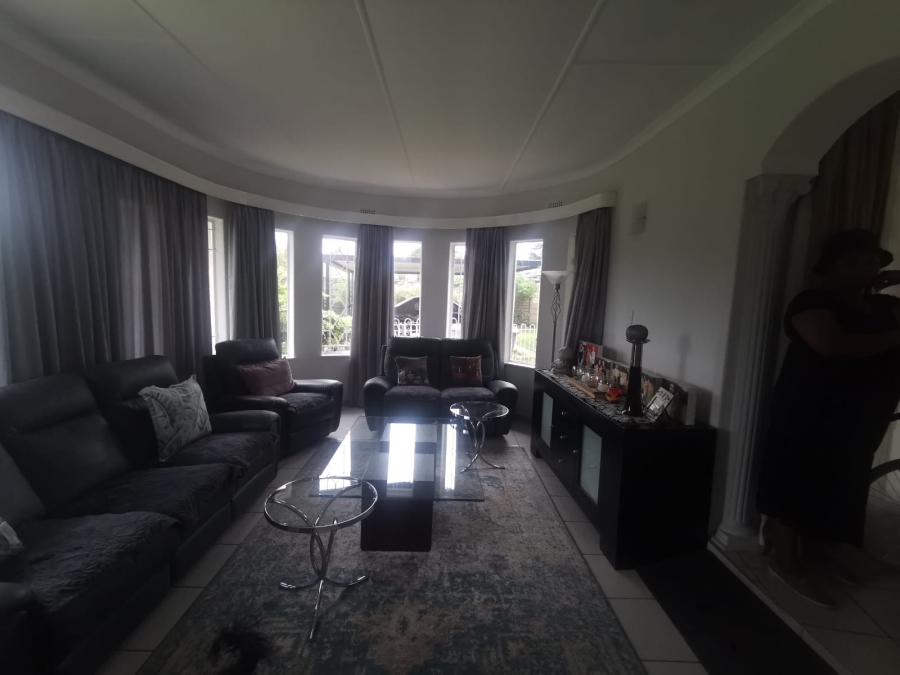 To Let 3 Bedroom Property for Rent in Brackenhurst Gauteng