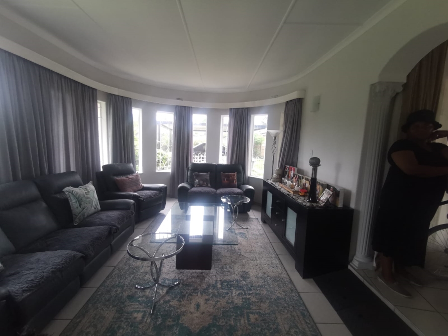 To Let 3 Bedroom Property for Rent in Brackenhurst Gauteng