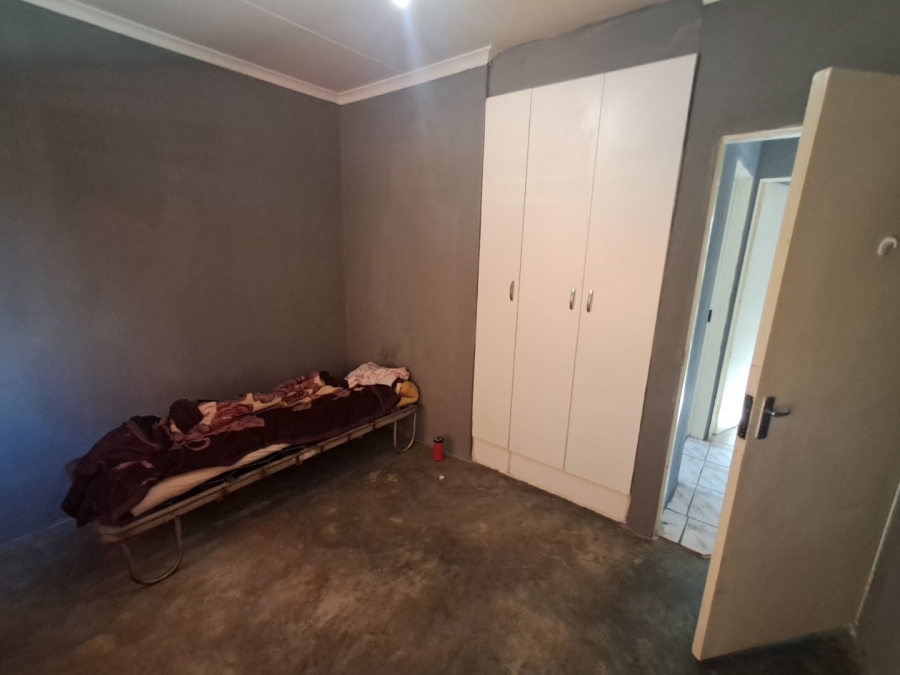2 Bedroom Property for Sale in Olievenhoutbosch Gauteng