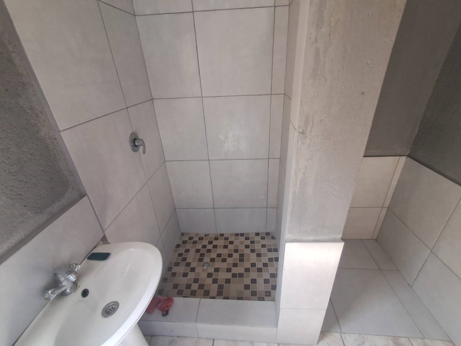 2 Bedroom Property for Sale in Olievenhoutbosch Gauteng