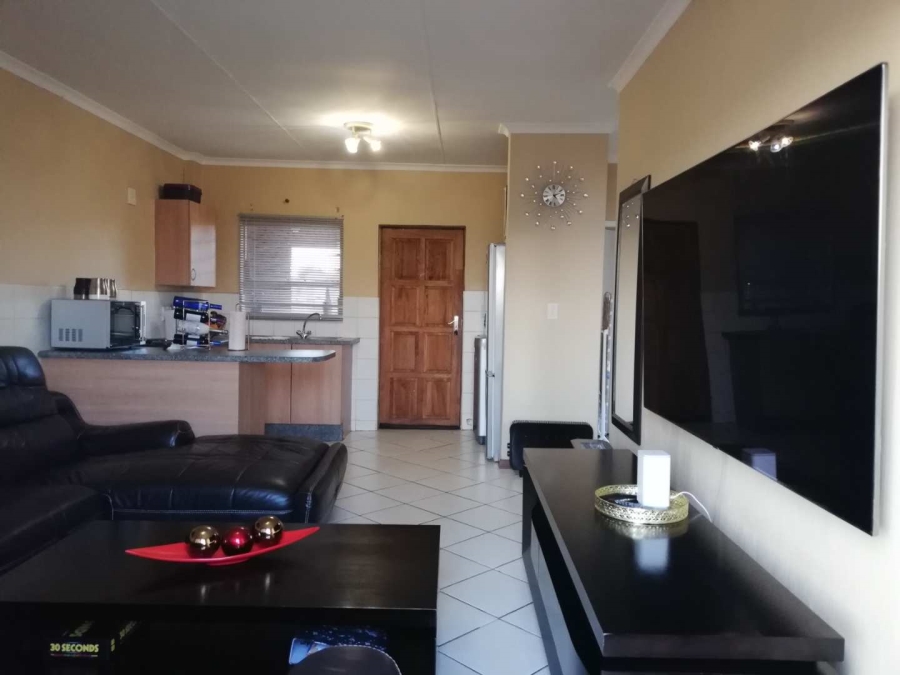 2 Bedroom Property for Sale in Honeypark Gauteng