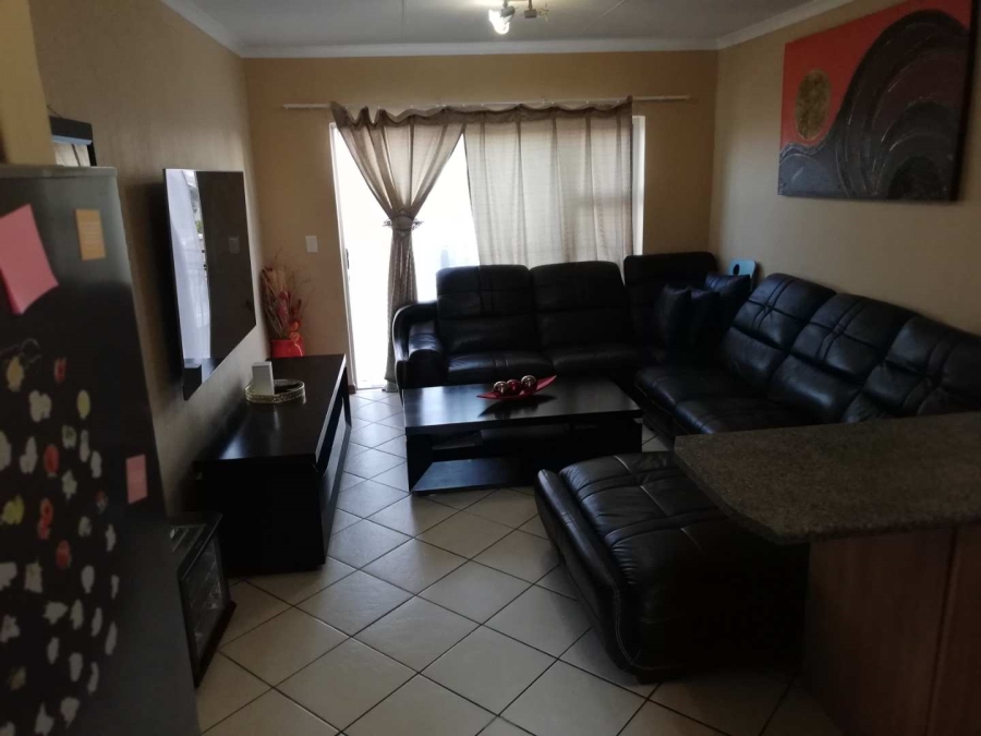 2 Bedroom Property for Sale in Honeypark Gauteng