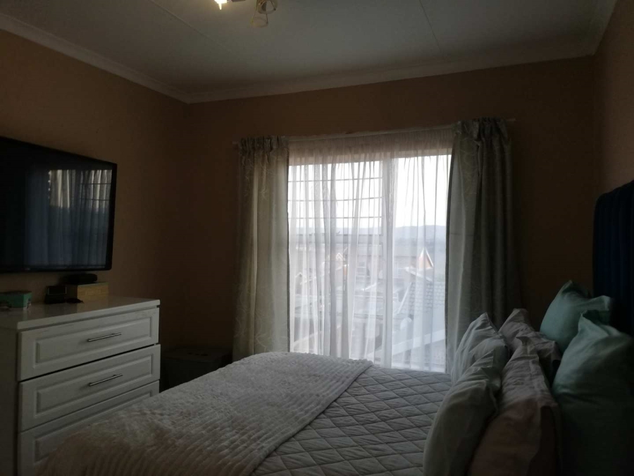 2 Bedroom Property for Sale in Honeypark Gauteng