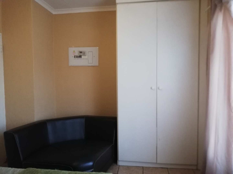 2 Bedroom Property for Sale in Honeypark Gauteng