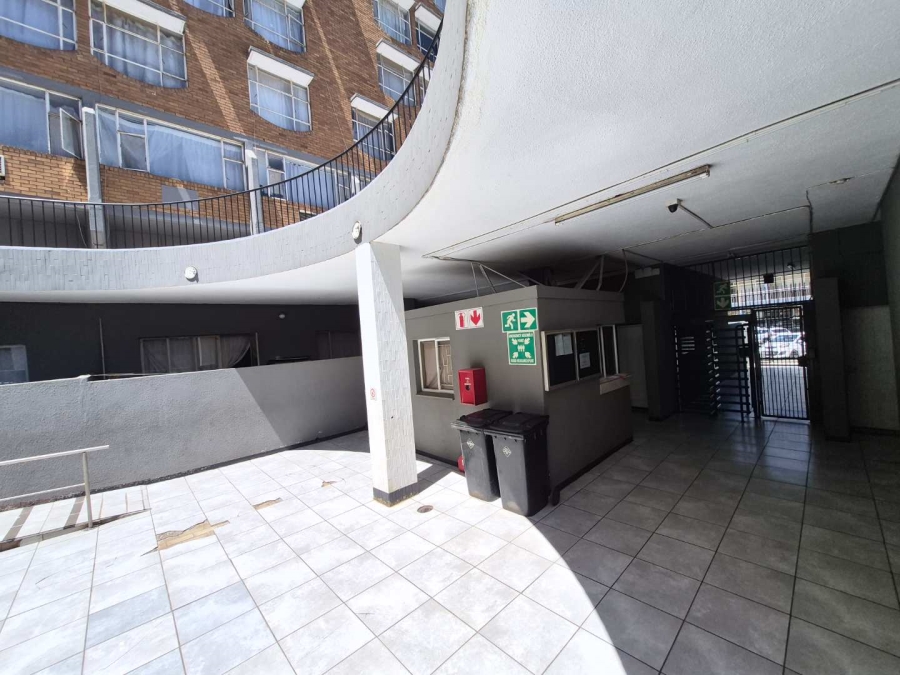To Let 1 Bedroom Property for Rent in Kempton Park Central Gauteng