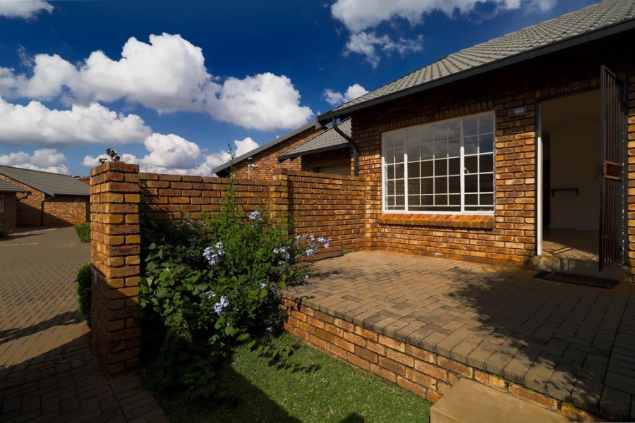 To Let 2 Bedroom Property for Rent in Celtisdal Gauteng