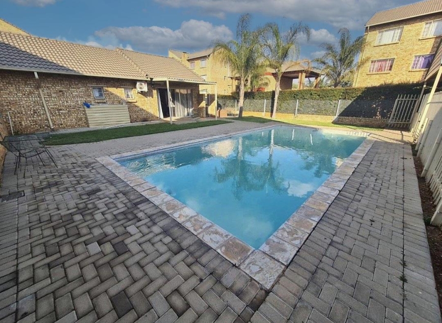 To Let 2 Bedroom Property for Rent in Celtisdal Gauteng