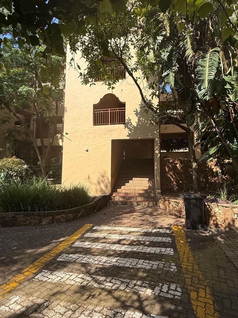 2 Bedroom Property for Sale in Helderkruin Gauteng