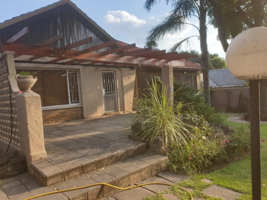 3 Bedroom Property for Sale in Bramley Gauteng