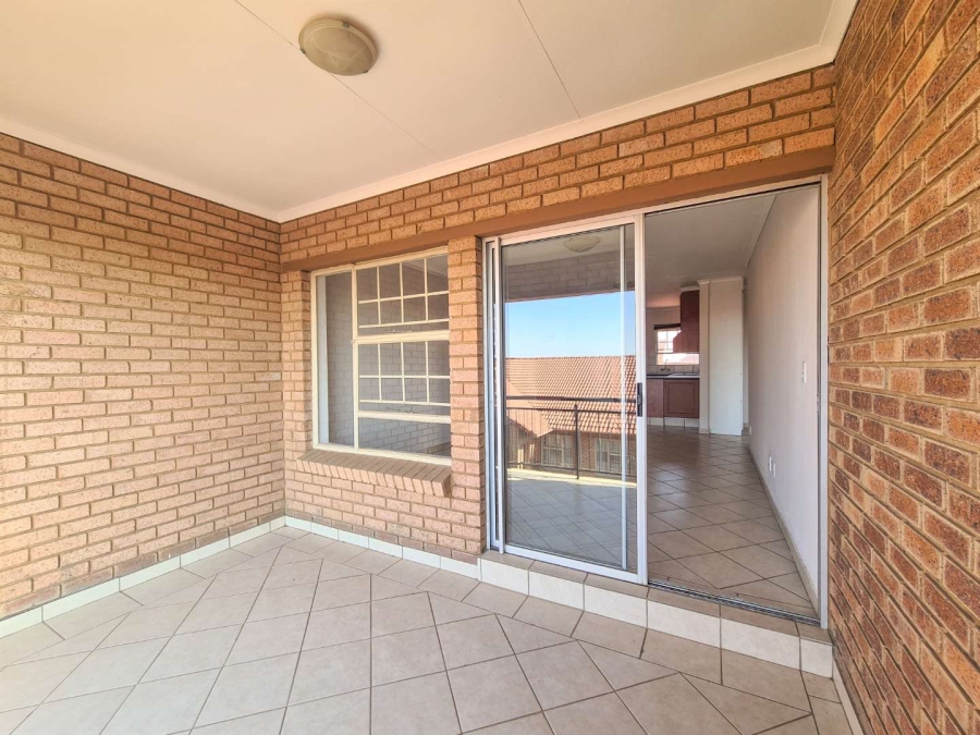 To Let 2 Bedroom Property for Rent in Hazeldean Gauteng