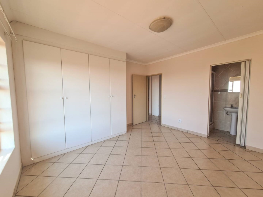 To Let 2 Bedroom Property for Rent in Hazeldean Gauteng