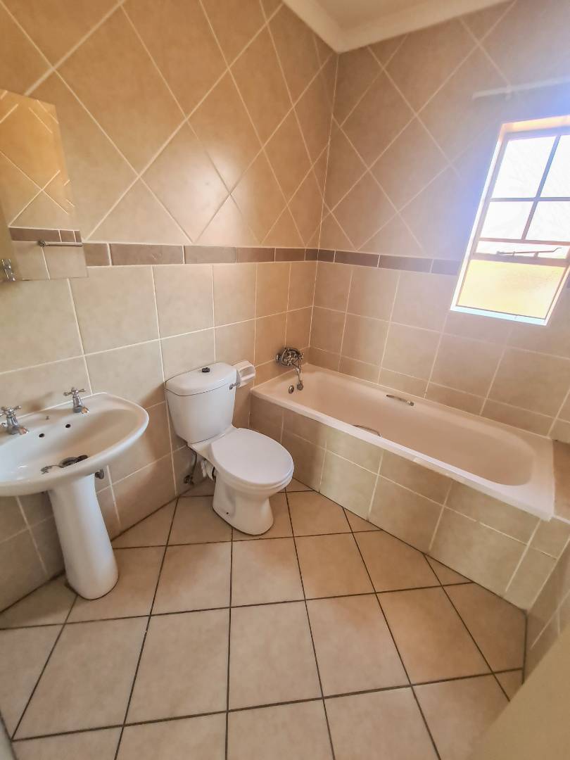 To Let 2 Bedroom Property for Rent in Hazeldean Gauteng