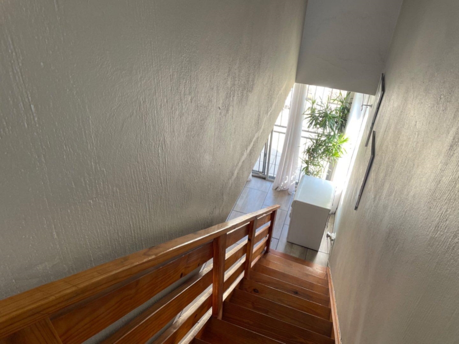3 Bedroom Property for Sale in Birchleigh Gauteng