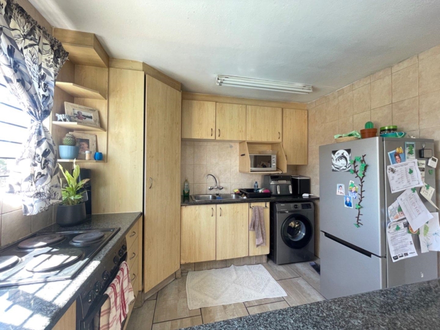 3 Bedroom Property for Sale in Birchleigh Gauteng