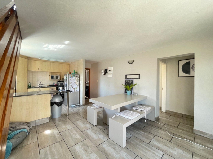 3 Bedroom Property for Sale in Birchleigh Gauteng