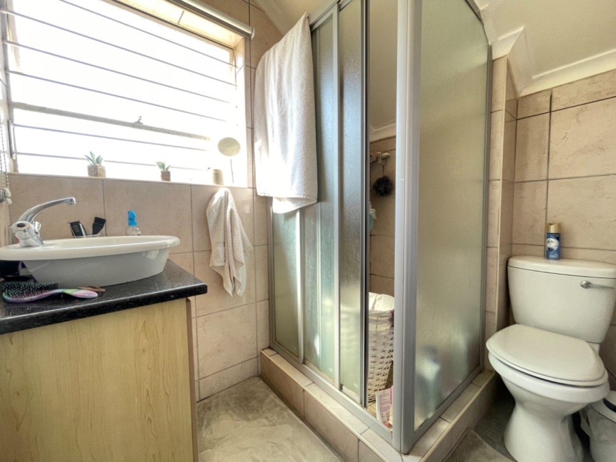3 Bedroom Property for Sale in Birchleigh Gauteng