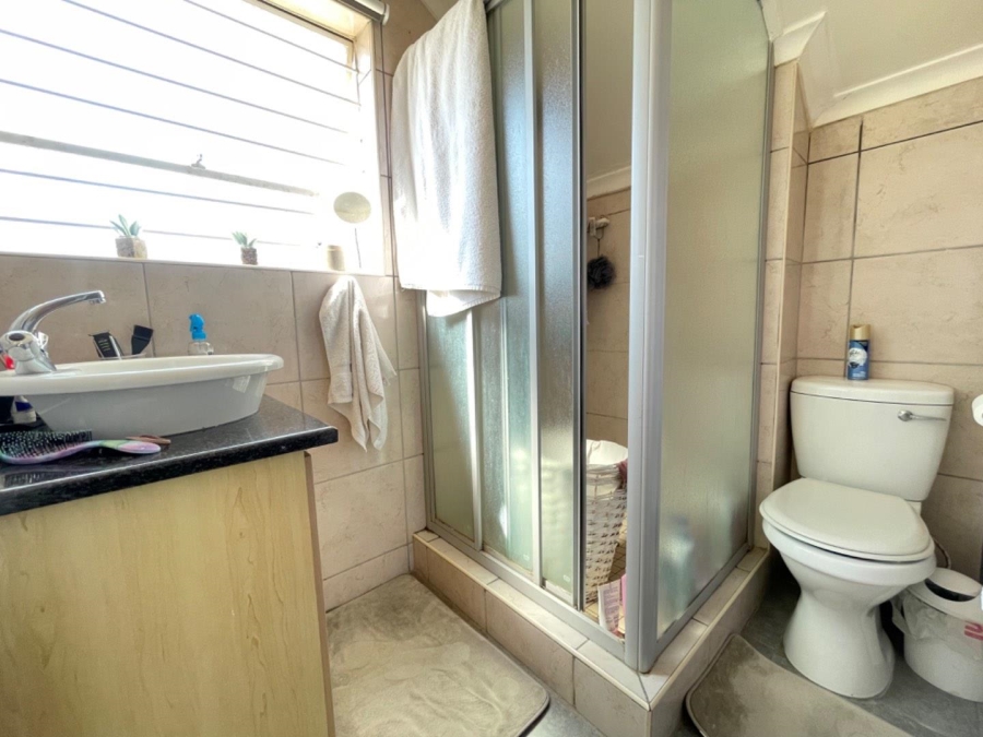 3 Bedroom Property for Sale in Birchleigh Gauteng