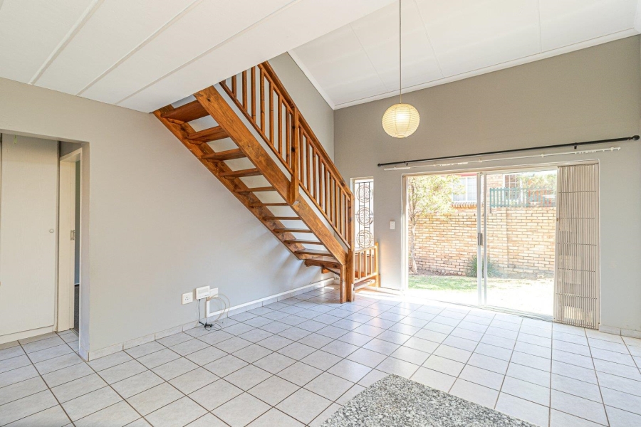 3 Bedroom Property for Sale in Wilgeheuwel Gauteng