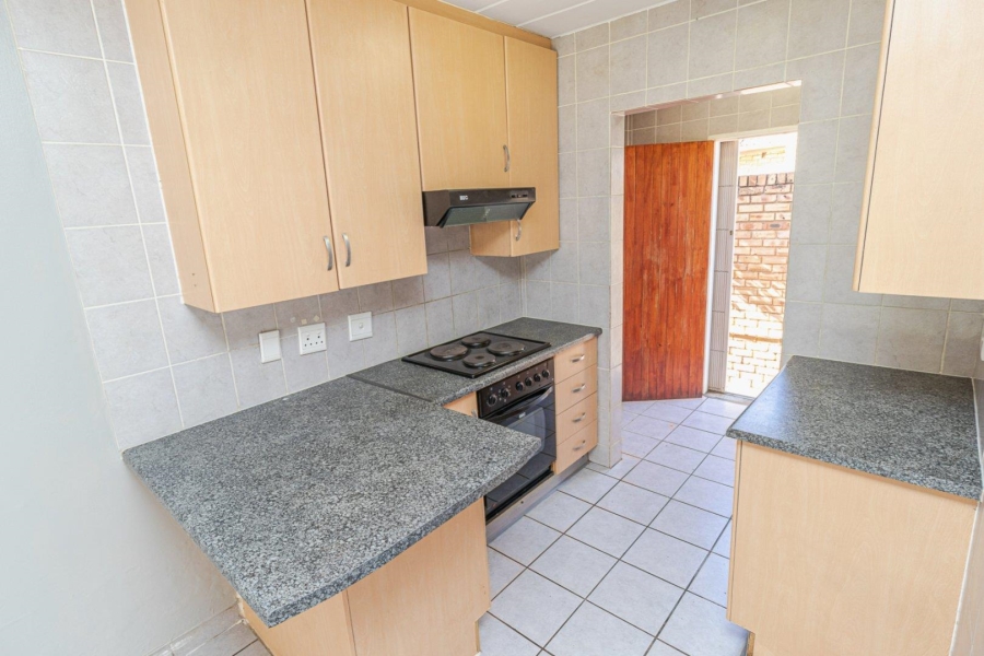 3 Bedroom Property for Sale in Wilgeheuwel Gauteng