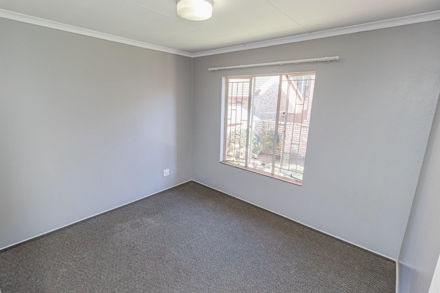 3 Bedroom Property for Sale in Wilgeheuwel Gauteng