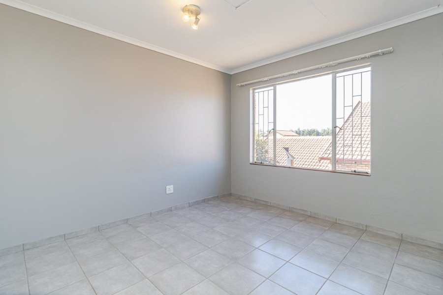 3 Bedroom Property for Sale in Wilgeheuwel Gauteng