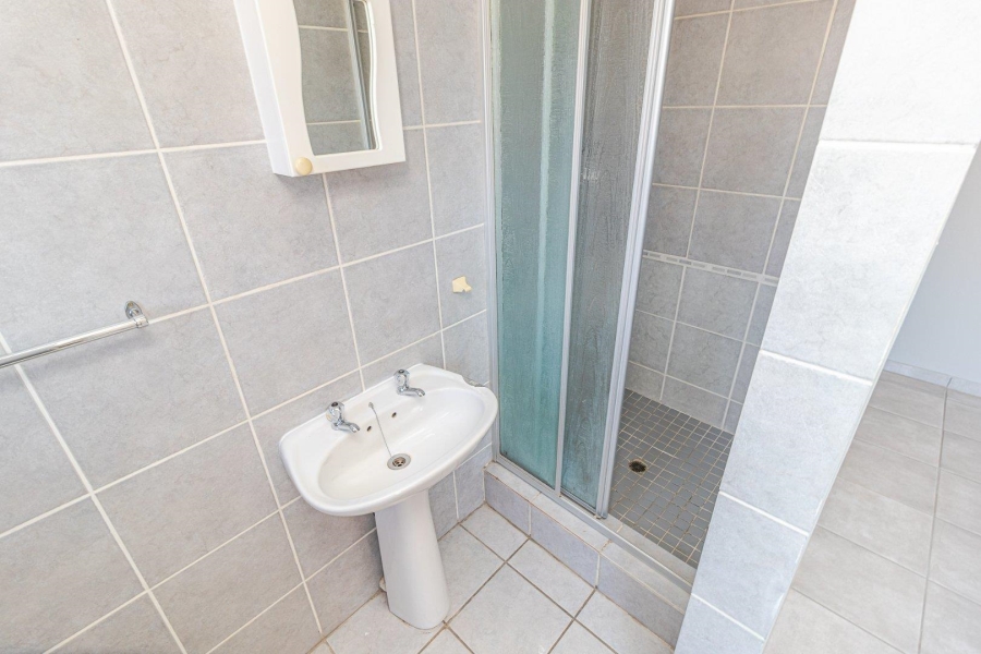 3 Bedroom Property for Sale in Wilgeheuwel Gauteng