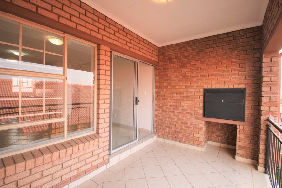 To Let 2 Bedroom Property for Rent in Hazeldean Gauteng