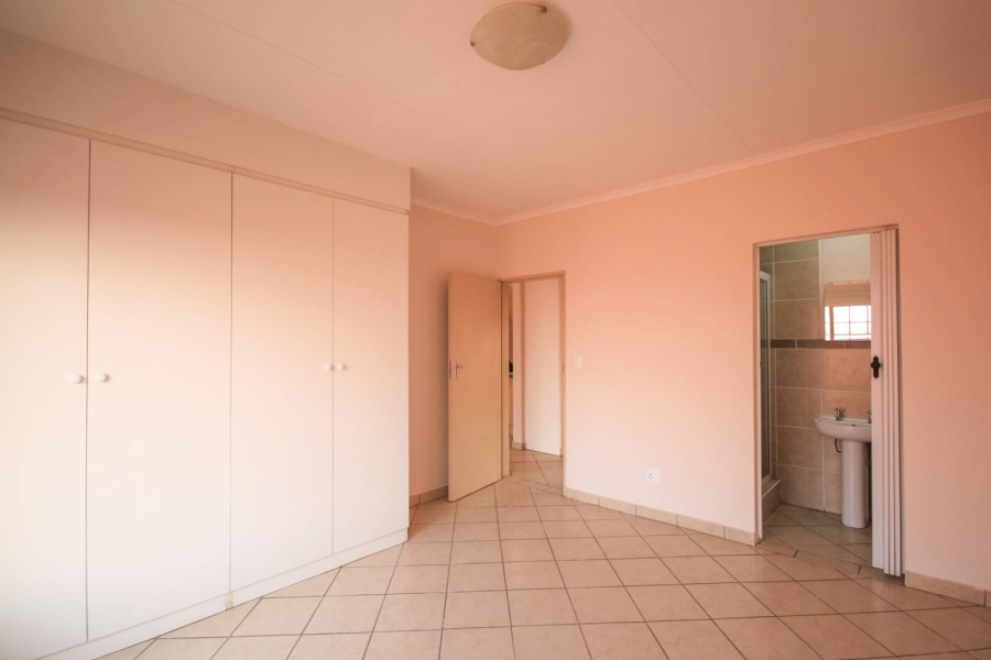 To Let 2 Bedroom Property for Rent in Hazeldean Gauteng