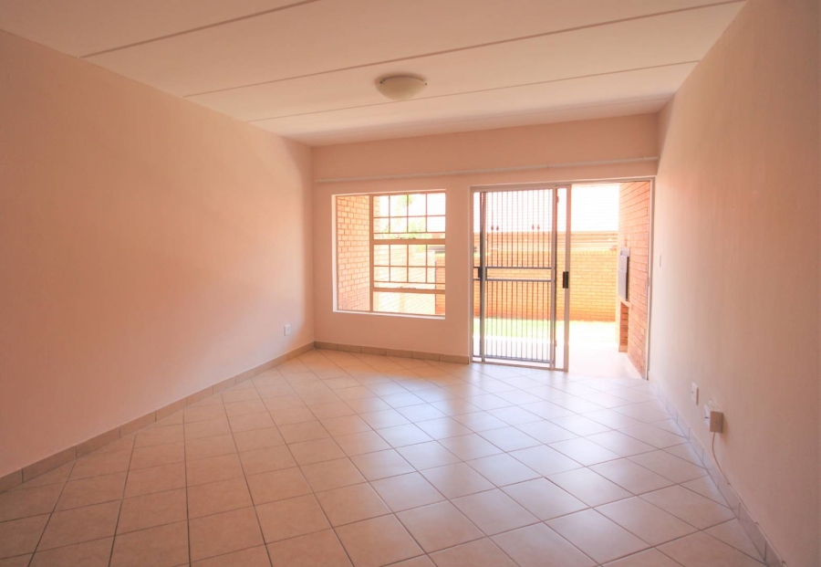 To Let 2 Bedroom Property for Rent in Hazeldean Gauteng