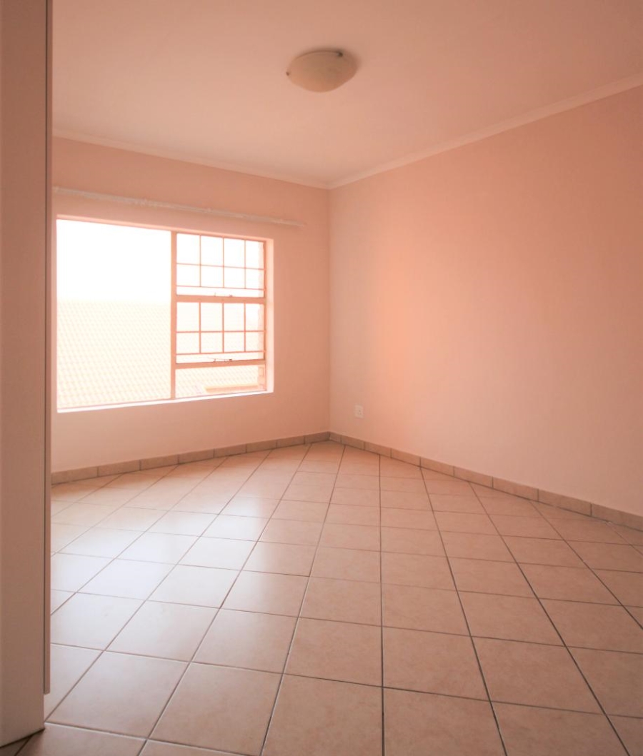 To Let 2 Bedroom Property for Rent in Hazeldean Gauteng