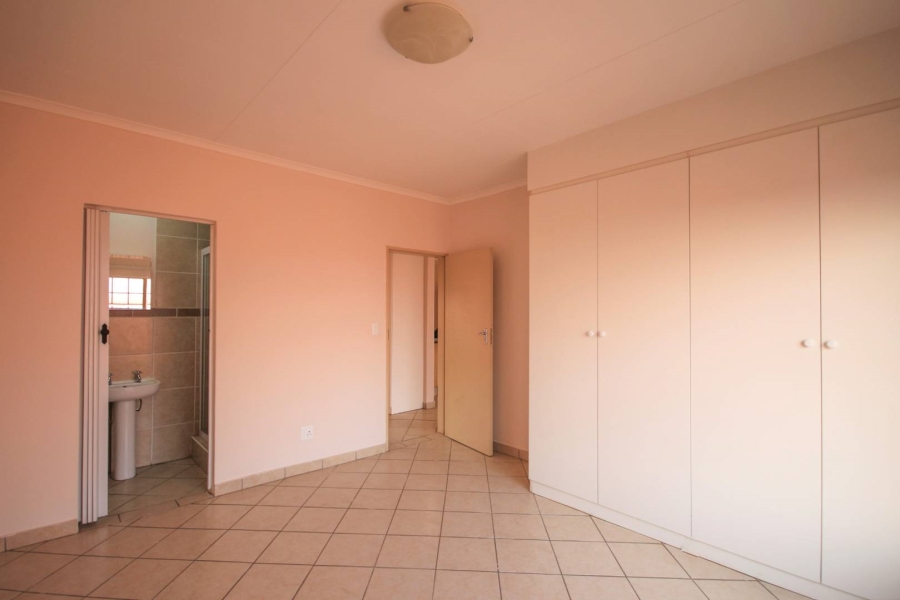 To Let 2 Bedroom Property for Rent in Hazeldean Gauteng