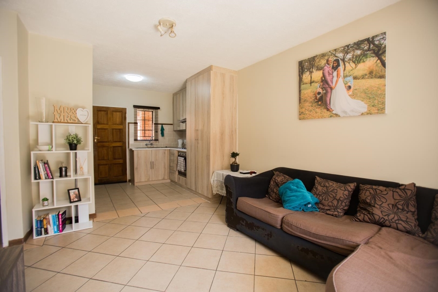 To Let 2 Bedroom Property for Rent in Mooikloof Ridge Gauteng
