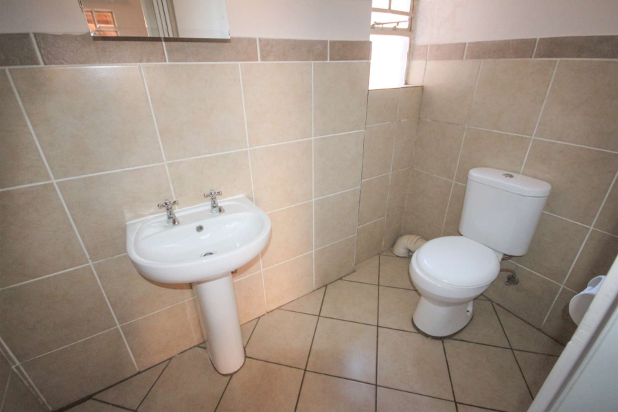To Let 2 Bedroom Property for Rent in Hazeldean Gauteng