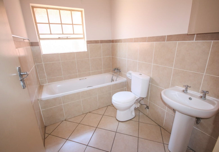 To Let 2 Bedroom Property for Rent in Hazeldean Gauteng