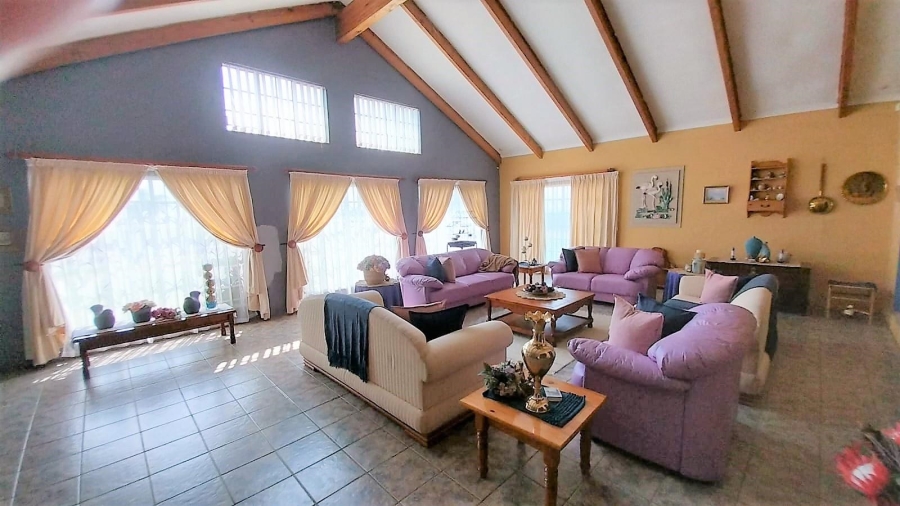 5 Bedroom Property for Sale in Mooikloof Gauteng