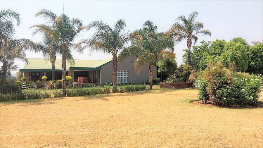 5 Bedroom Property for Sale in Mooikloof Gauteng