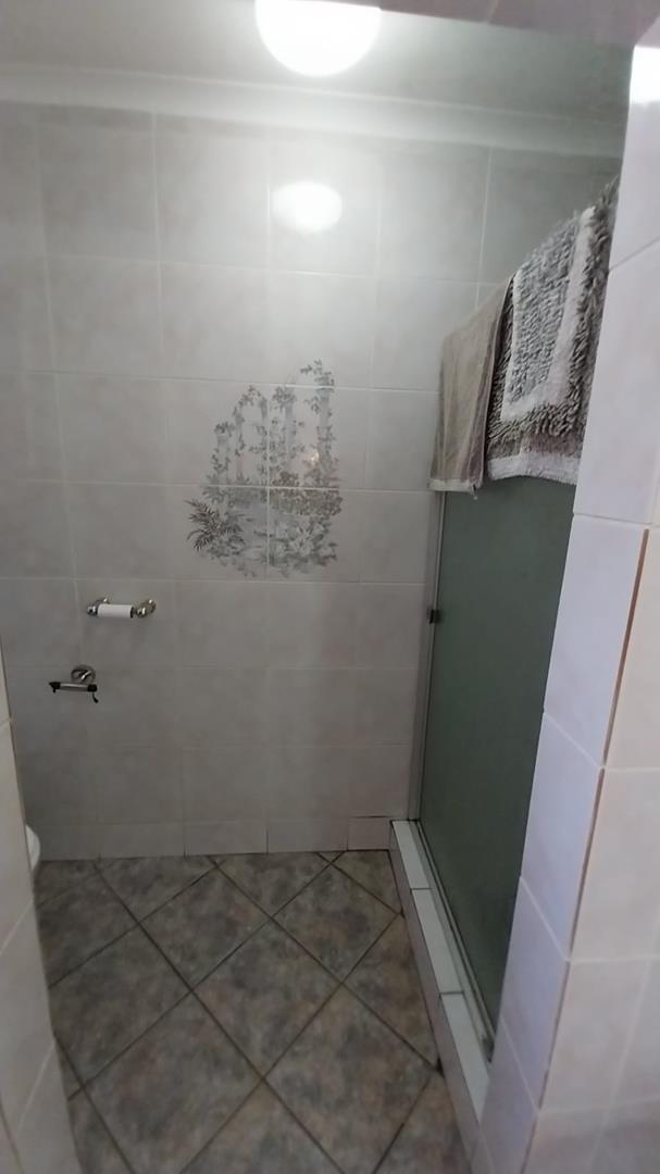 5 Bedroom Property for Sale in Mooikloof Gauteng